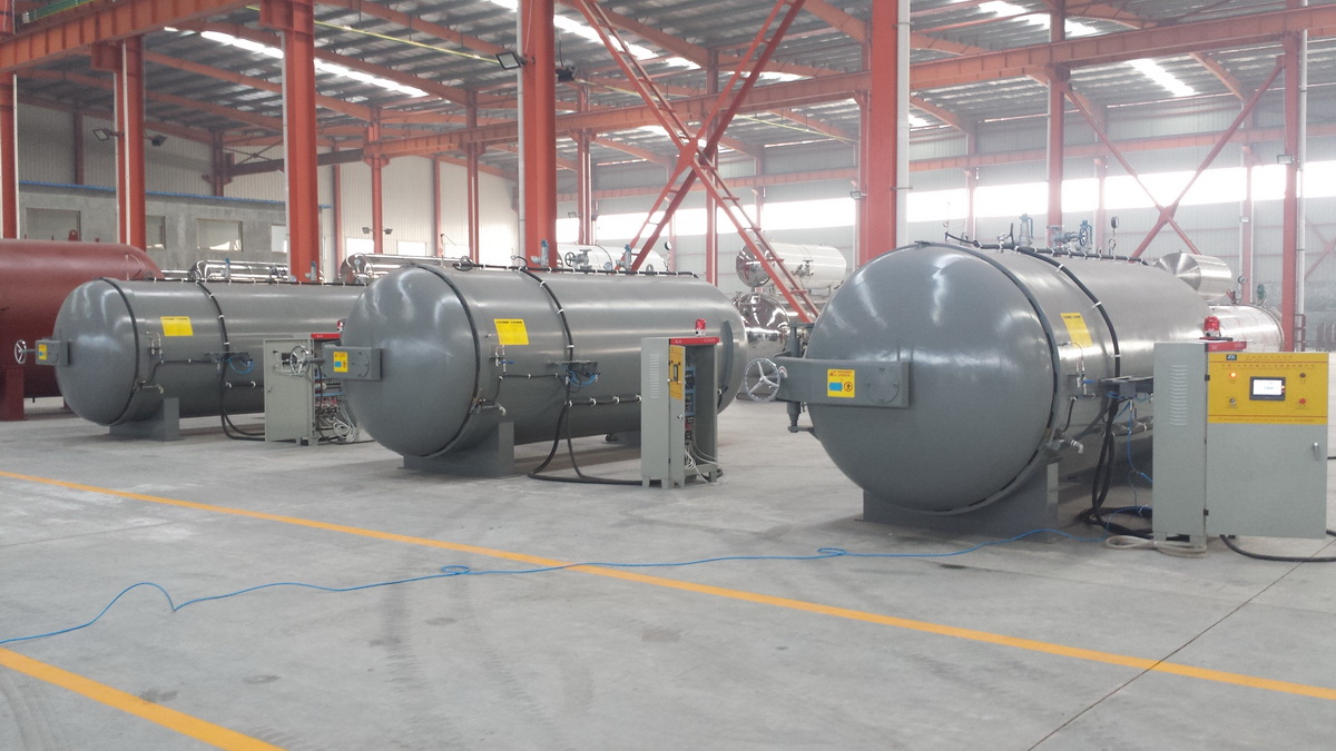 眾泰同澤電加熱硫化罐,膠管硫化罐,膠輥硫化罐,膠鞋硫化罐,硫化罐生產廠家,安全聯鎖硫化罐,橡膠壓力容器,蒸壓釜